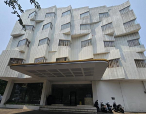 N3 Zainul Arifin Hotel